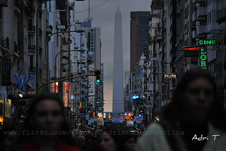 Mucha mucha gente en la ciudad