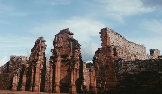 à voir – à faire : les missions jésuites vestiges du passé