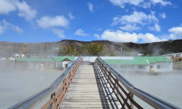 DES EAUX THERMALES AU PIED DU VOLCAN COPAHUE !